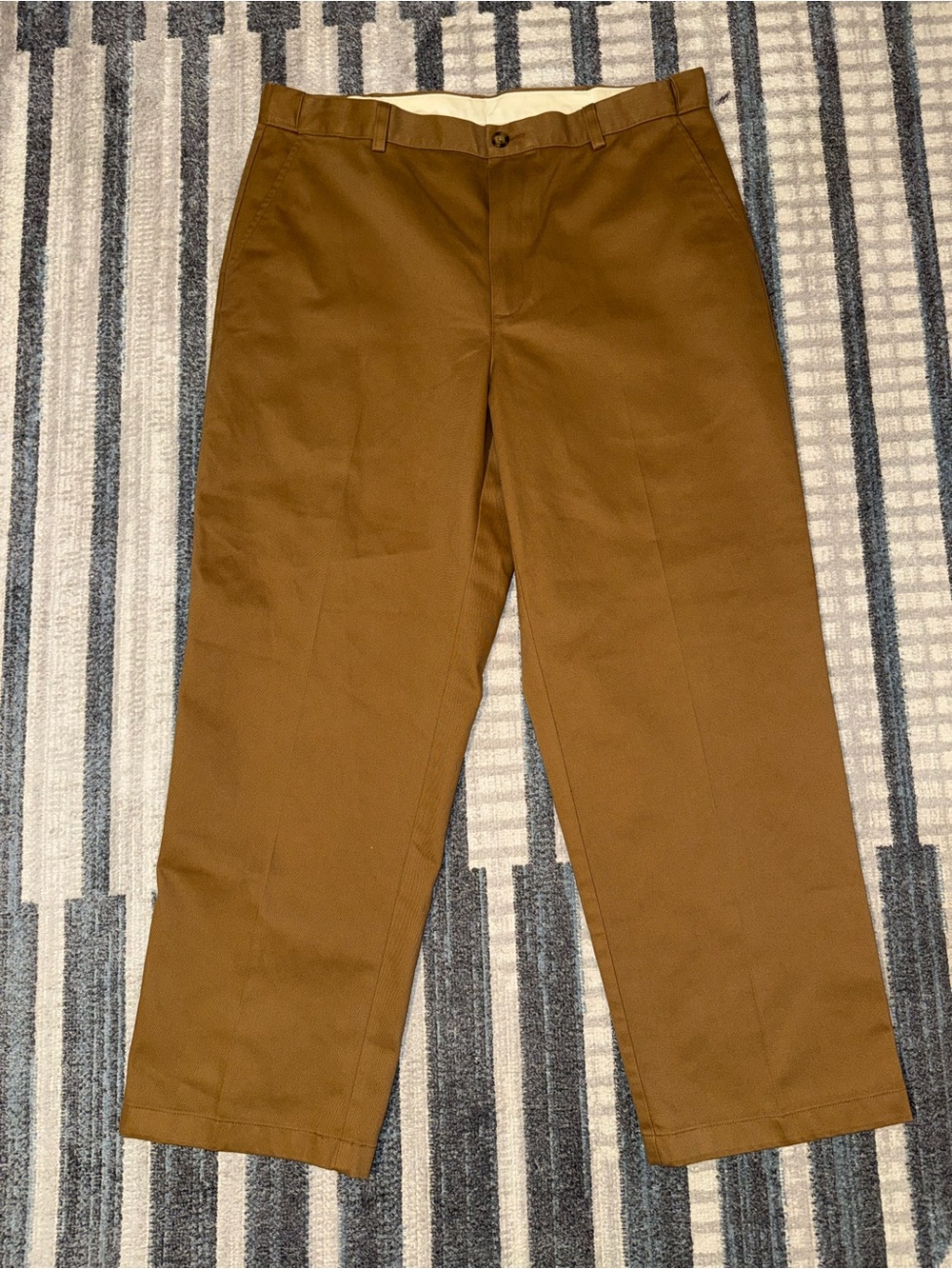 LL Bean Men's Classic Straight-Leg Chino Pants Comfort Waist Brown 36x28